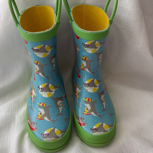 Lily & Dan Toddler 11/12 Shark Rain Boots - Picture 1 of 10